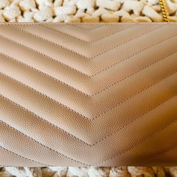 YSL leather mini crossbody -Monogramme PINK 🎀 - Picture 3 of 11